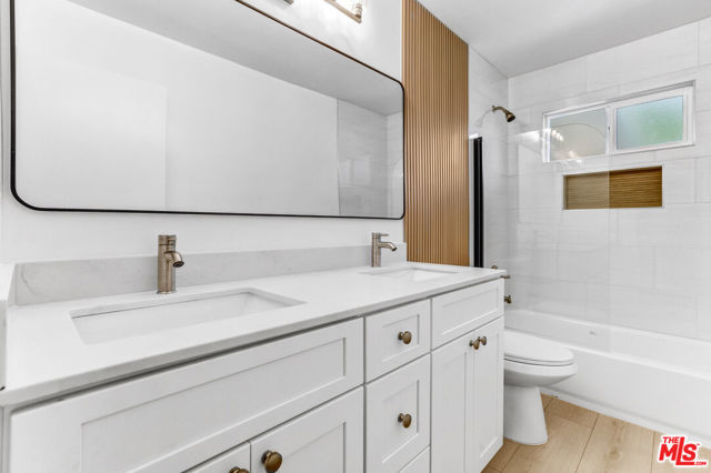 23335 Schoolcraft Street, West Hills CA: https://media.crmls.org/mediaz/33a9e24a-232e-4b24-8259-dfc53643bfab.jpg