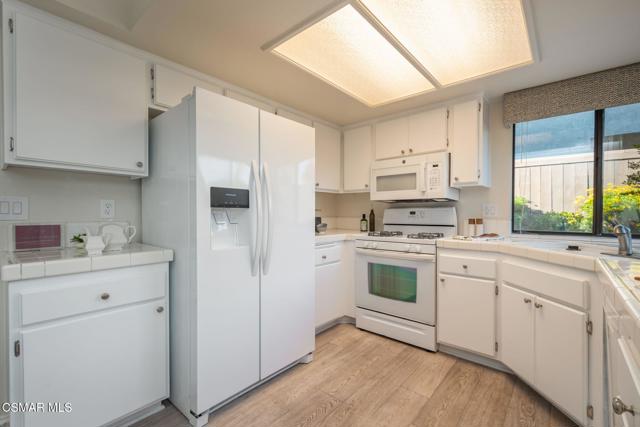 268 Novina Place, Camarillo CA: https://media.crmls.org/mediaz/33aa4826-02f0-4283-bcdf-303ff443e87e.jpg