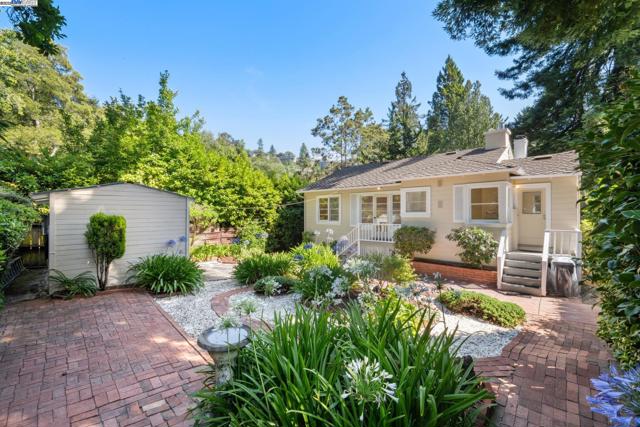 1658 Gouldin Rd, Oakland CA: https://media.crmls.org/mediaz/33aa69cd-0d7a-4d3c-bc0a-0178185f637b.jpg
