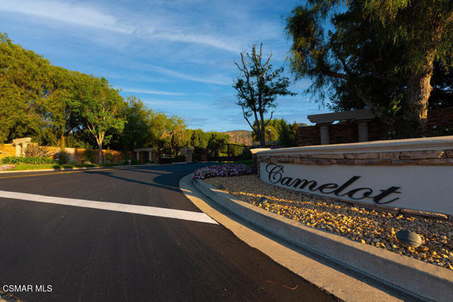 1816 Brittany Park Road, Camarillo CA: https://media.crmls.org/mediaz/33ab02b3-d4db-444e-8c98-c4728190d501.jpg