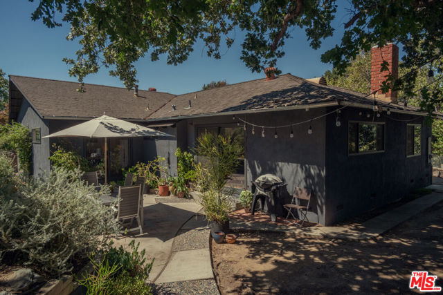 25166 Wheeler Road, Newhall CA: https://media.crmls.org/mediaz/33ab837c-55c0-4ce6-bbae-94eff6306e22.jpg