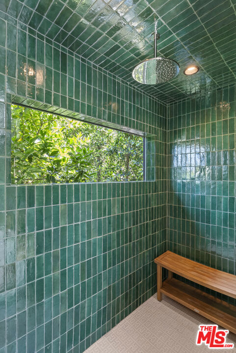 8547 Appian Way, Los Angeles CA: https://media.crmls.org/mediaz/33ac4353-6b3d-43a8-809f-e08de4e21bbf.jpg