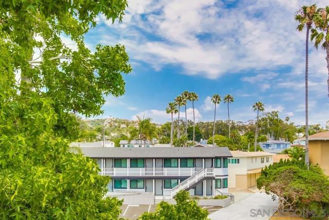 5370 La Jolla Blvd., La Jolla CA: https://media.crmls.org/mediaz/33ac60e9-59af-498c-8174-9b529fa6599f.jpg