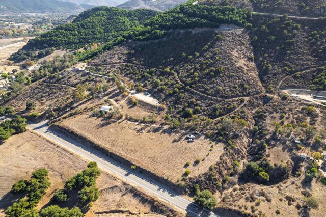 32911 Cole Grade Rd, Valley Center CA: https://media.crmls.org/mediaz/33acda56-62f8-4456-bbf0-1aad5edfbcf7.jpg