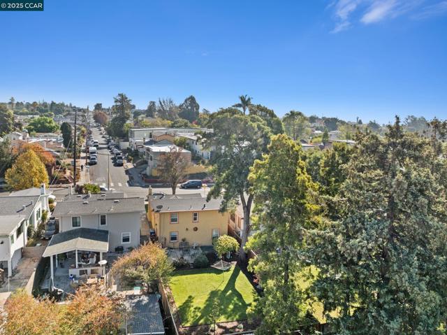 Image 41 of 46 For 2427 35th Ave