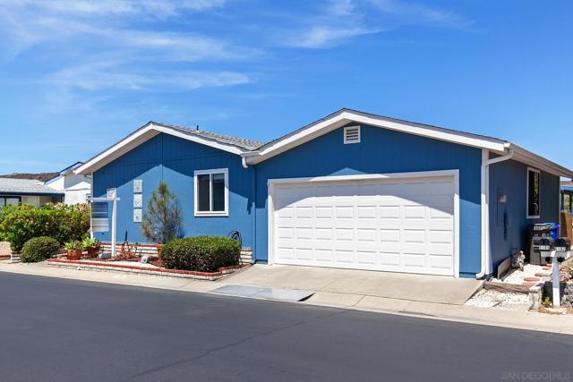 5188 Weymouth Way, Oceanside CA: https://media.crmls.org/mediaz/33ad7e0d-c814-435d-8ed4-978b5006b669.jpg