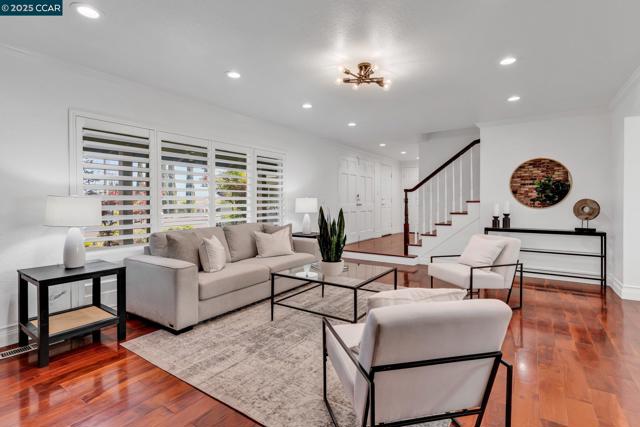11373 Rampart Dr, Dublin CA: https://media.crmls.org/mediaz/33ad94aa-4f37-4e2a-a12f-b5b1a5ebeab3.jpg