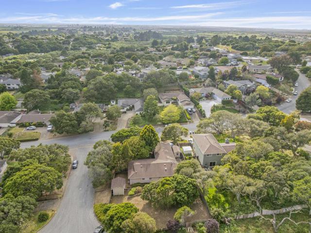 9355 Canyon Oak Road, Salinas CA: https://media.crmls.org/mediaz/33ae3323-eac8-4fd3-97b0-f975758d4bc8.jpg