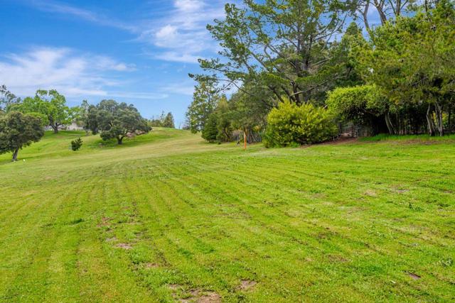 4016 Farm Hill Boulevard, Redwood City CA: https://media.crmls.org/mediaz/33aefcbf-d80d-4637-be53-35d65a07e599.jpg