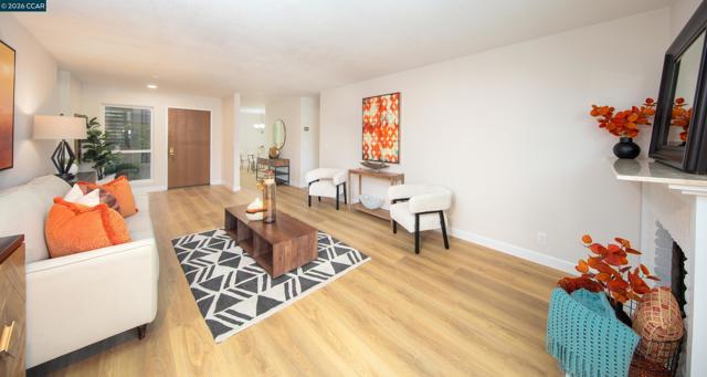 600 Terra California Dr, Walnut Creek CA: https://media.crmls.org/mediaz/33afbec7-0dd4-42ad-8c4d-109e0088c4ad.jpg