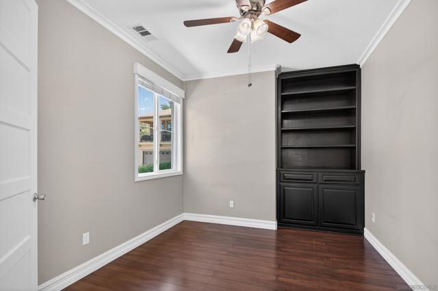 Image 13 of 37 For 42921 Avenida Amistad