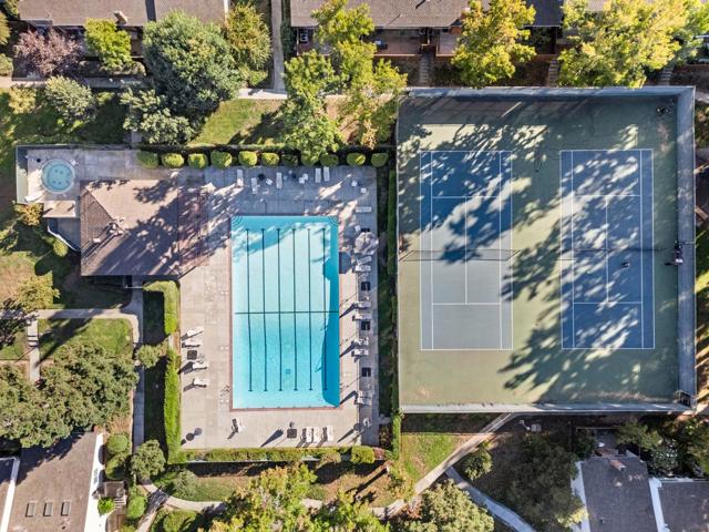 10969 Northshore Square, Cupertino CA: https://media.crmls.org/mediaz/33b0df19-525e-4773-8bd9-4072d7fdaf53.jpg