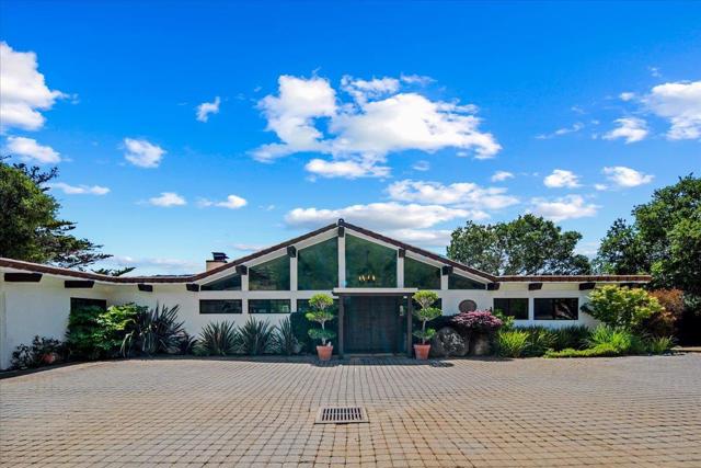 228 Vista Verde, Carmel Valley CA: https://media.crmls.org/mediaz/33b24432-ab46-4861-bbee-c37a903c374e.jpg