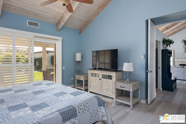 422 Forest Hills Drive, Rancho Mirage CA: https://media.crmls.org/mediaz/33b326b3-fba8-4766-ad60-4db66243e84d.jpg