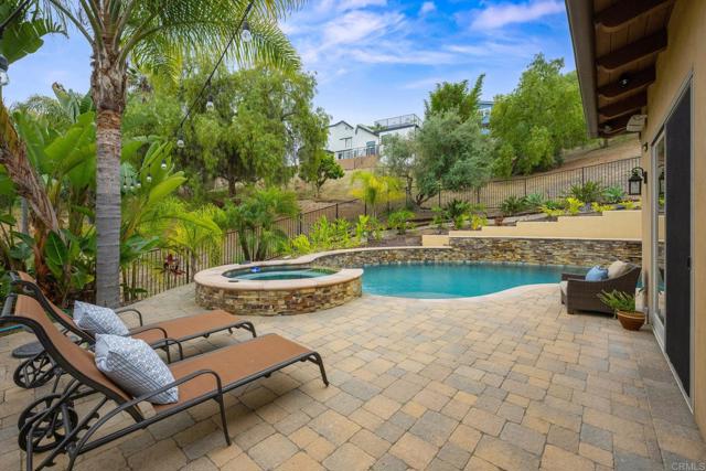 4149 Manchester Avenue, Encinitas CA: https://media.crmls.org/mediaz/33b3efff-ba7a-49da-ab50-16a79f961bf1.jpg