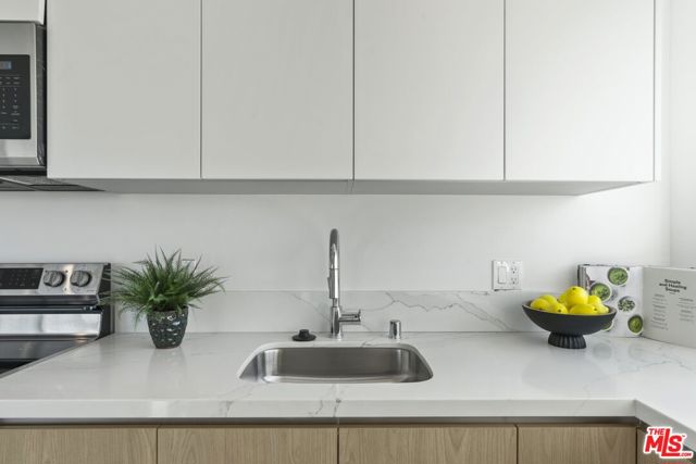 10918 Camarillo Street, North Hollywood CA: https://media.crmls.org/mediaz/33b3f9be-73b0-492e-9d70-b5e51a0ac53e.jpg