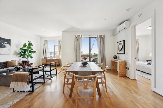 1020 Jackson Street, Oakland CA: https://media.crmls.org/mediaz/33b45ecd-f0b9-43e4-92f5-d4cdc2cae975.jpg