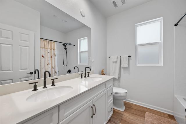 1026 Crestline, San Marcos CA: https://media.crmls.org/mediaz/33b48d1c-58c1-4071-bb4e-3c02826e9192.jpg