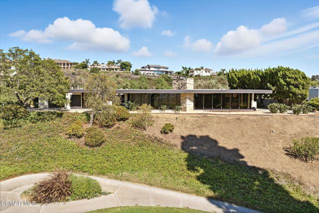 4787 Clubhouse Drive, Somis CA: https://media.crmls.org/mediaz/33b53778-d117-4020-8672-dc99a273d9f2.jpg