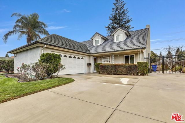 1753 Roman Avenue, Camarillo CA: https://media.crmls.org/mediaz/33b5acff-fbfa-4f6f-93fd-5fdea506cd9a.jpg