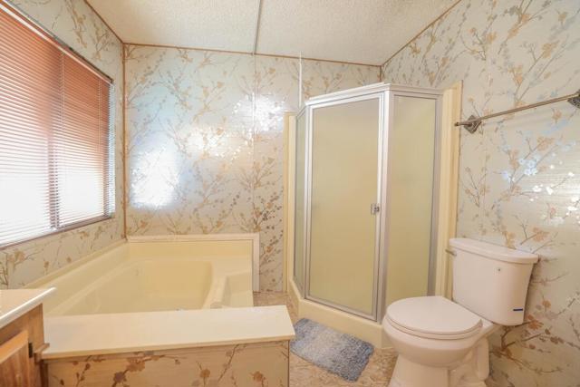 33321 Laura Drive, Thousand Palms CA: https://media.crmls.org/mediaz/33b6443c-aeb3-469d-ba66-747a07b7163a.jpg