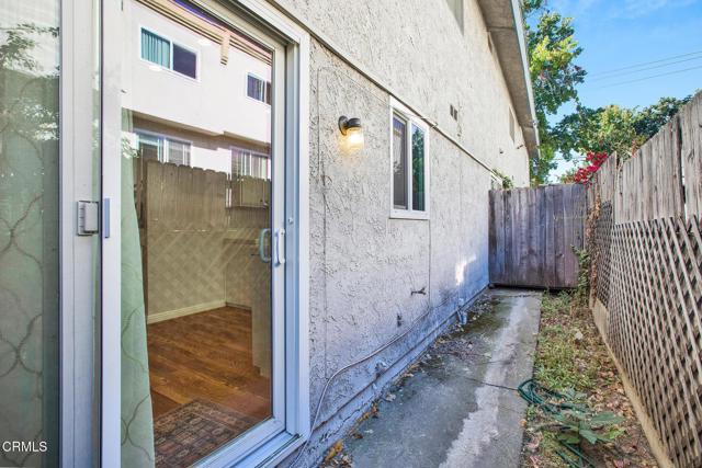 808 Magnolia Avenue, Pasadena CA: https://media.crmls.org/mediaz/33b68587-e15d-4bf8-9eec-c1fd05bea801.jpg