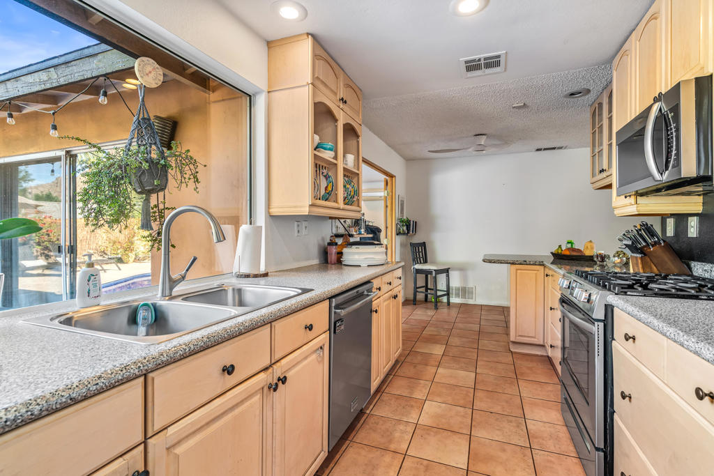 MLS #219139327DA image #18