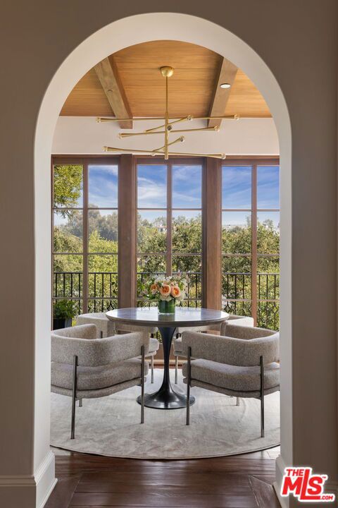 Drew Fenton | 182 N Carmelina Avenue Los Angeles CA | MLS: 7686952