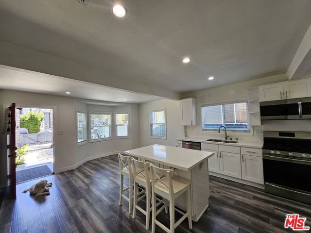 4031 Brunswick Avenue, Los Angeles CA: https://media.crmls.org/mediaz/33b7e3db-c798-4f35-b08d-755eac627896.jpg