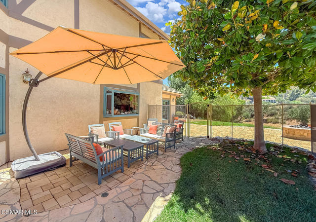 2317 Sierra Creek Road, Agoura Hills CA: https://media.crmls.org/mediaz/33b85f99-1fa7-4a6e-9e61-f7f19352f293.jpg