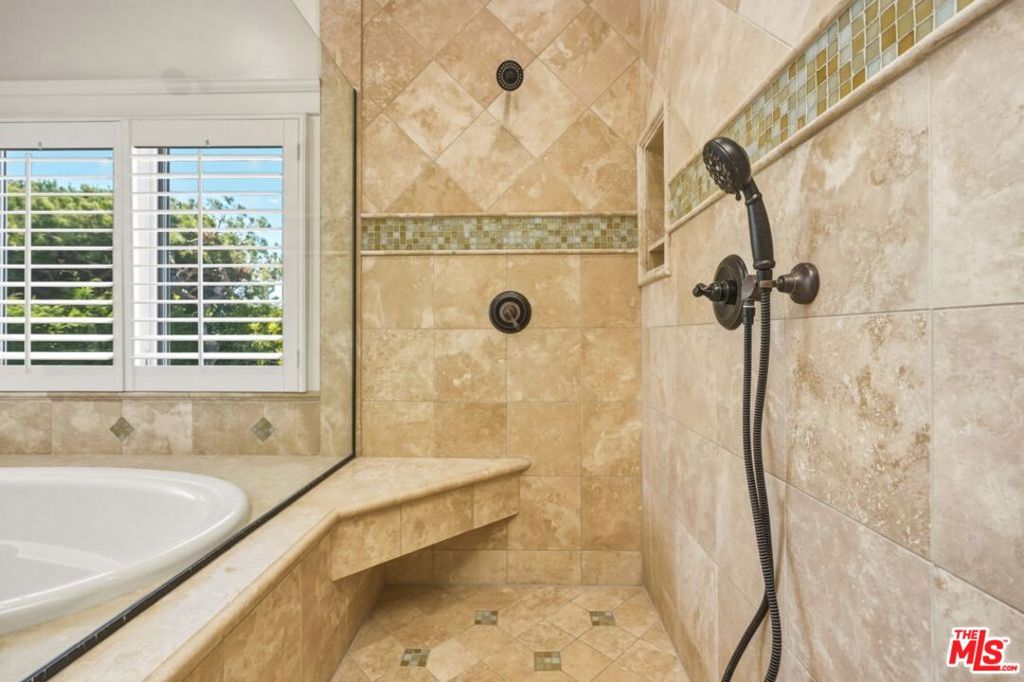 MLS #26856853 image #48