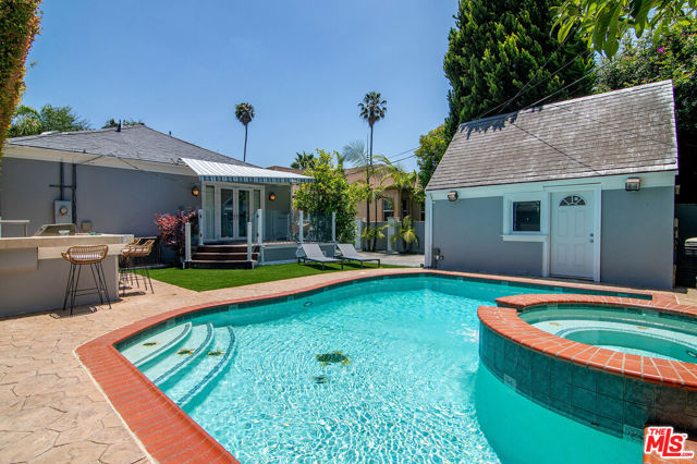 1067 Hi Point Street, Los Angeles CA: https://media.crmls.org/mediaz/33b8dd48-e4db-4fcb-a483-c35300f09fa7.jpg