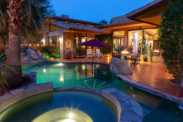 77170 Casa Del Sol, La Quinta CA: https://media.crmls.org/mediaz/33b8e0ae-a35f-4a48-947d-7fd22d892bd7.jpg