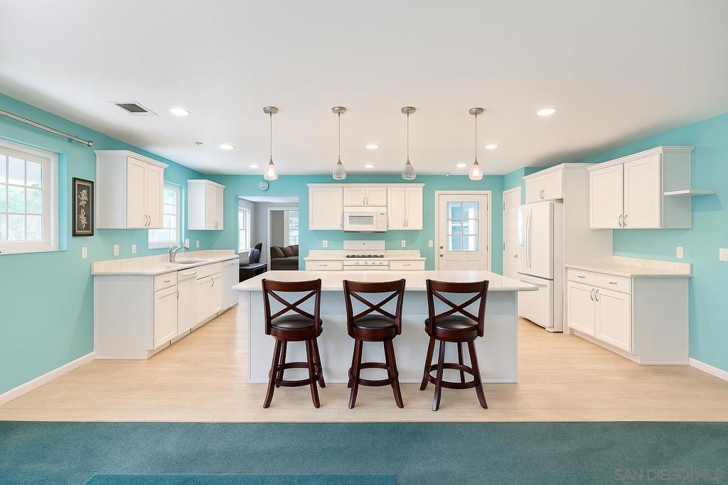 2438 Sage Dr