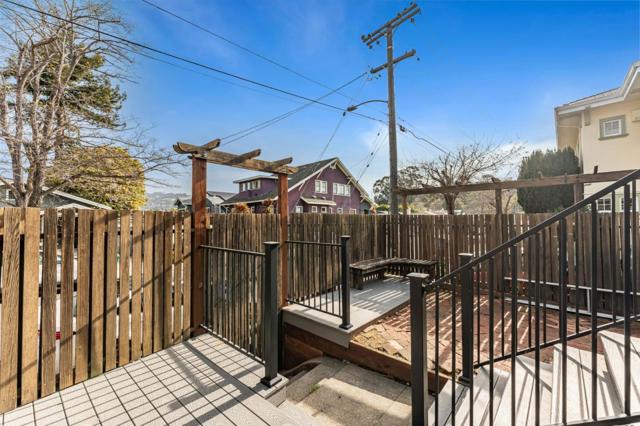 5150 Coronado Avenue, Oakland CA: https://media.crmls.org/mediaz/33b909d0-8d18-4e4d-b786-9839d2c50d27.jpg
