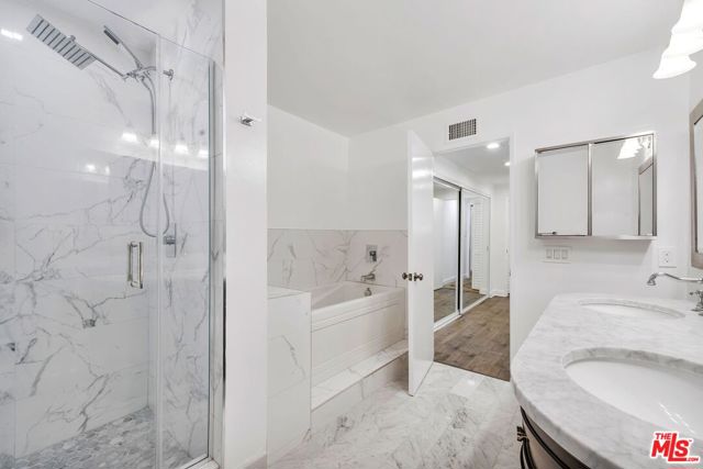 8455 Fountain Avenue, West Hollywood CA: https://media.crmls.org/mediaz/33b9642f-3898-4707-afe3-a8a0cf3d633e.jpg