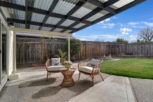 2921 Daisy Court, Union City CA: https://media.crmls.org/mediaz/33b9ac80-c8cd-4600-a04b-16225f770c53.jpg