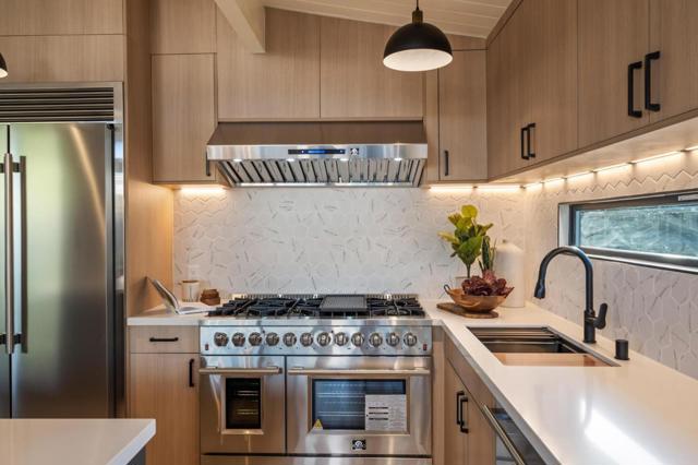 224 Loon Court, Foster City CA: https://media.crmls.org/mediaz/33b9d4f0-c788-45cd-aa46-a50e444e5c06.jpg