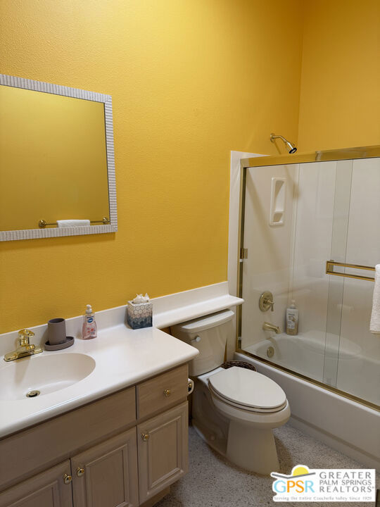 154 Kavenish Drive, Rancho Mirage CA: https://media.crmls.org/mediaz/33ba7ede-30ed-4a46-b433-04a4a4ee1170.jpg