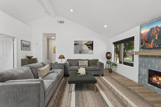 78635 Villeta Drive, La Quinta CA: https://media.crmls.org/mediaz/33bbcc9f-4cac-4779-8305-24b404c45007.jpg