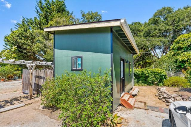 68 Live Oak Road, Royal Oaks CA: https://media.crmls.org/mediaz/33be8289-7fb7-47ff-ac9b-11fd7516d40c.jpg