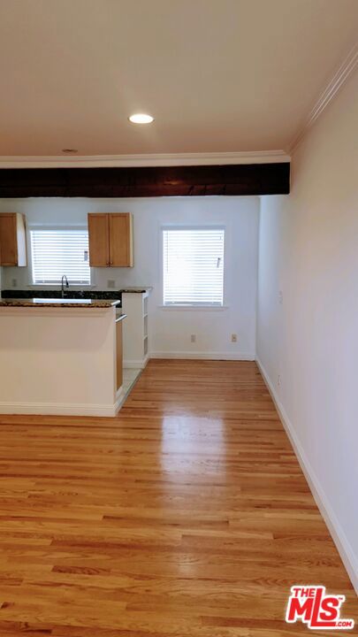 309 Broadway Street, Venice CA: https://media.crmls.org/mediaz/33bea91d-44cc-4de0-96b0-0c856c446eee.jpg