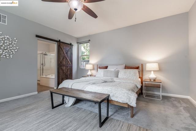 719 Monte Verde Ln, Brentwood CA: https://media.crmls.org/mediaz/33bf56e2-0c66-454b-a9d1-6340a9acee55.jpg