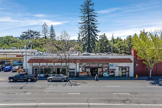3876 3876 El Camino Real, Palo Alto CA: https://media.crmls.org/mediaz/33bfe9ec-f213-42bb-9cb3-b4910148a4ad.jpg