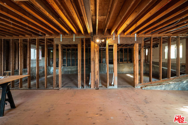 1615 Sargent Place, Los Angeles CA: https://media.crmls.org/mediaz/33bfeab9-6703-4fd1-a106-a0fc077b502c.jpg