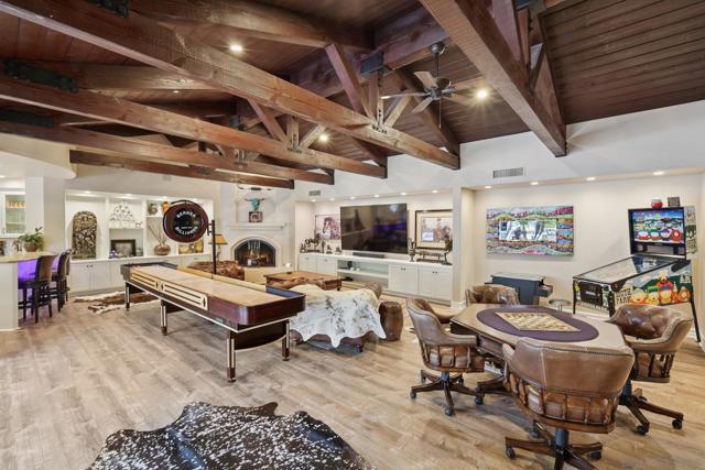 13371 Summit Cir, Poway CA: https://media.crmls.org/mediaz/33c01be3-b67d-4aac-b489-90711f0fff94.jpg