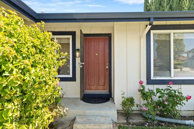 106 Mosswell Court, San Jose CA: https://media.crmls.org/mediaz/33c1f6a5-50f6-4461-873f-7be265bd2301.jpg
