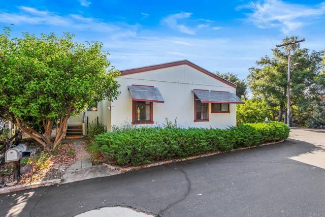 28890 Lilac Road, Valley Center CA: https://media.crmls.org/mediaz/33c23f27-3221-45f7-832e-14fc863732ca.jpg