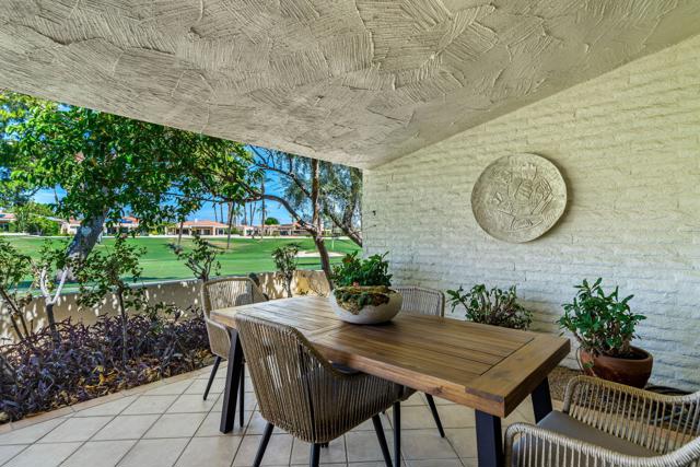 44825 Guadalupe Drive, Indian Wells CA: https://media.crmls.org/mediaz/33c26695-0985-4b4f-91e7-7446350369c5.jpg