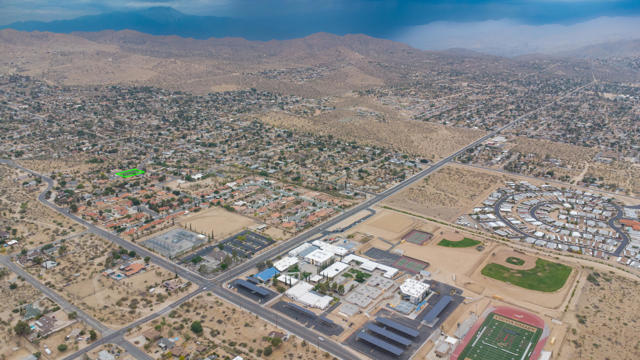 56800 Zuni Trail, Yucca Valley CA: https://media.crmls.org/mediaz/33c2fd0f-436c-40fb-b291-4597cc0df82c.jpg
